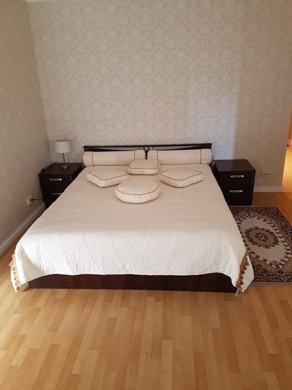 Pretty Apartment Jelgava Esterno foto