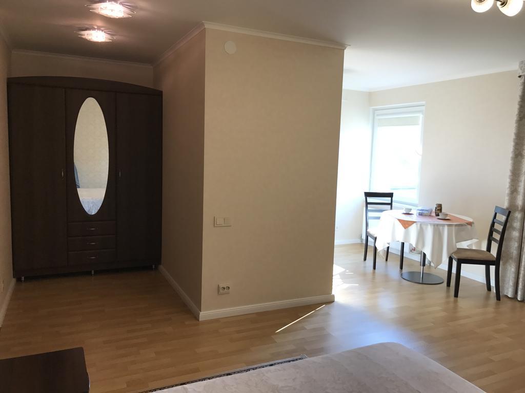 Pretty Apartment Jelgava Esterno foto